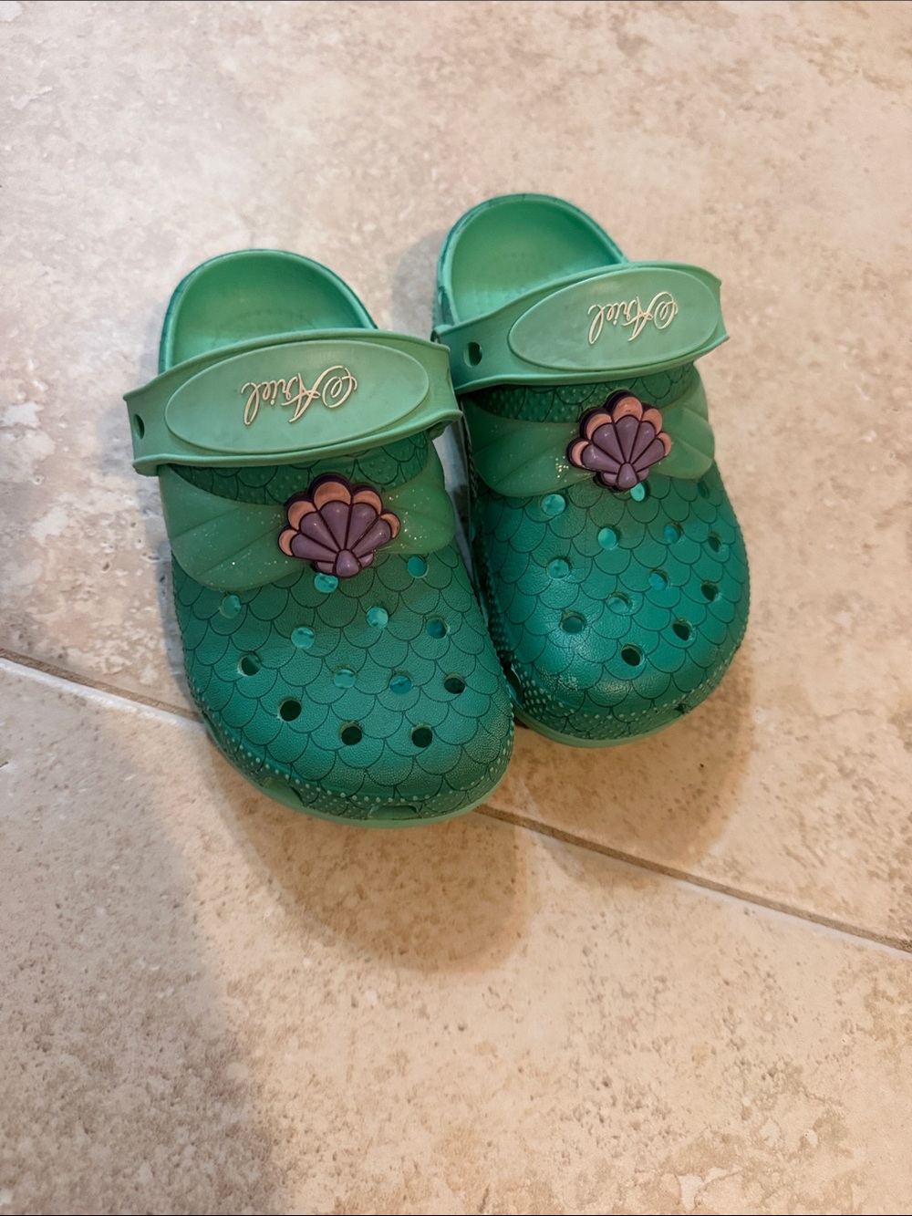 CROCS Kids Green Mermaid-Scale Clog with Shell Charm